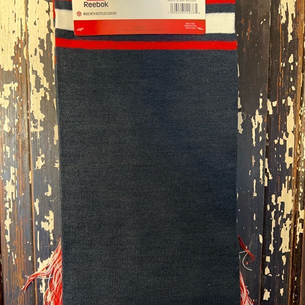 NWT Reebok Rally Red White and Blue OSFM Rally Logo scarf. - Picture 2 of 3